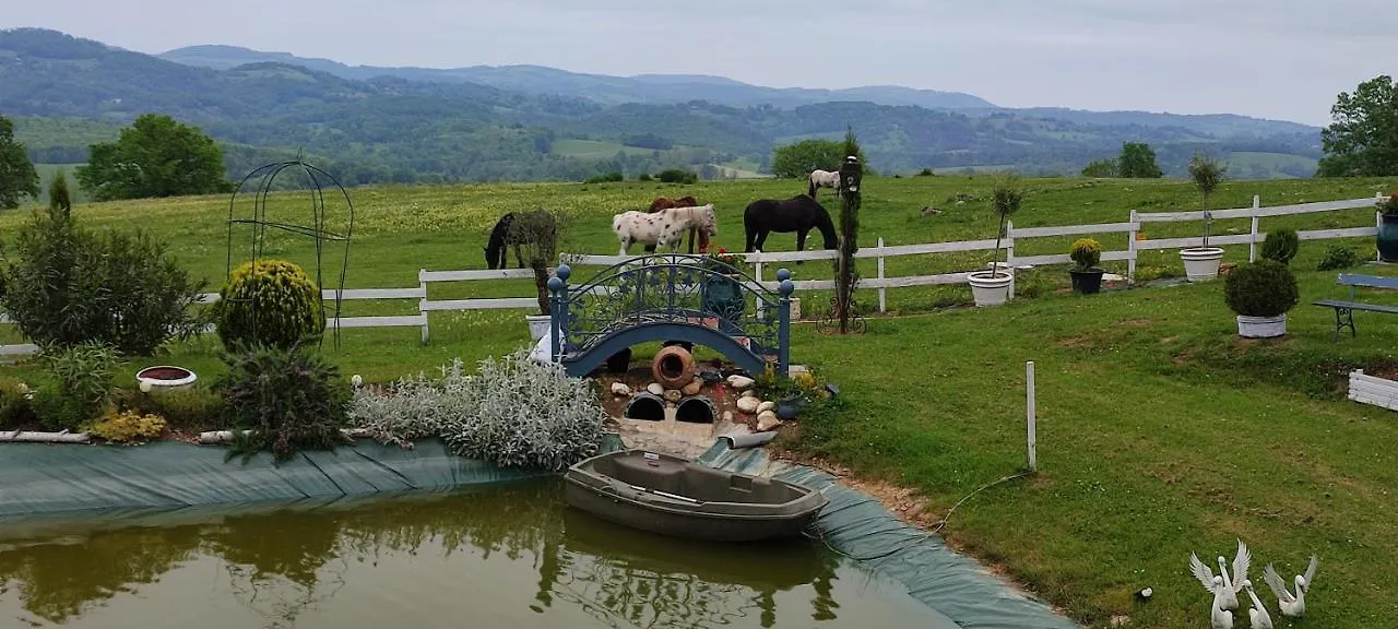 Bed & Breakfast Domaine Le Lanis Chambre D'Hotes Piscine Spa Privatise Sur Reservation Saint-Girons