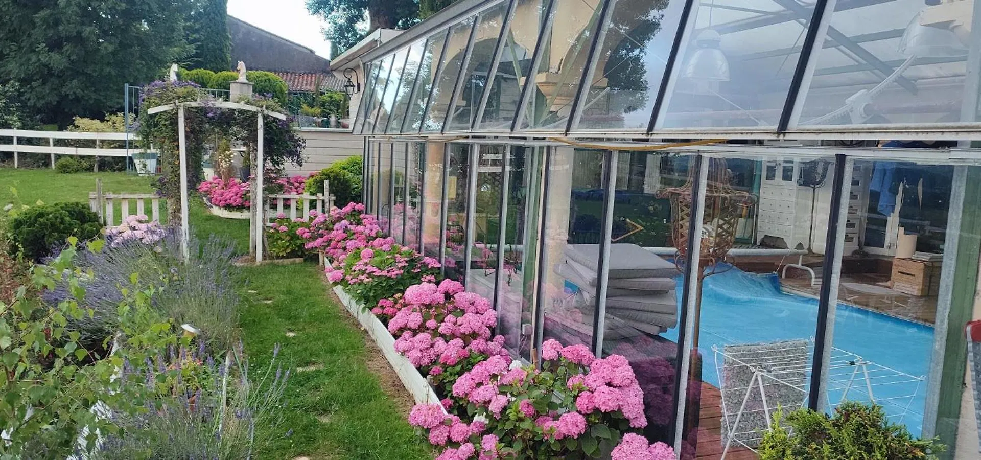 Domaine Le Lanis Chambre D'Hotes Piscine Spa Privatise Sur Reservation Saint-Girons  Saint-Girons (Ariege)